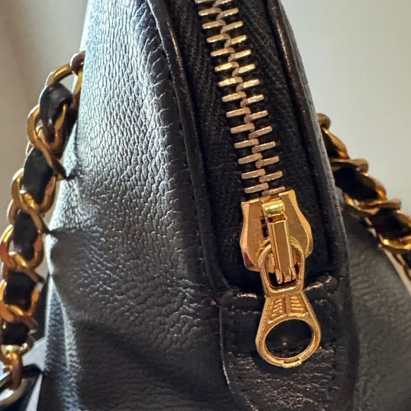 Chanel Caviar Dome Tote - Picture 5 of 17